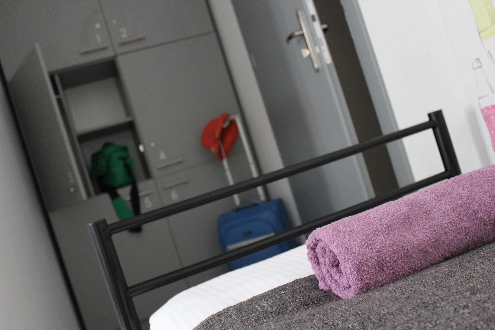 Soda Hostel & Apartments Poznan Ngoại thất bức ảnh
