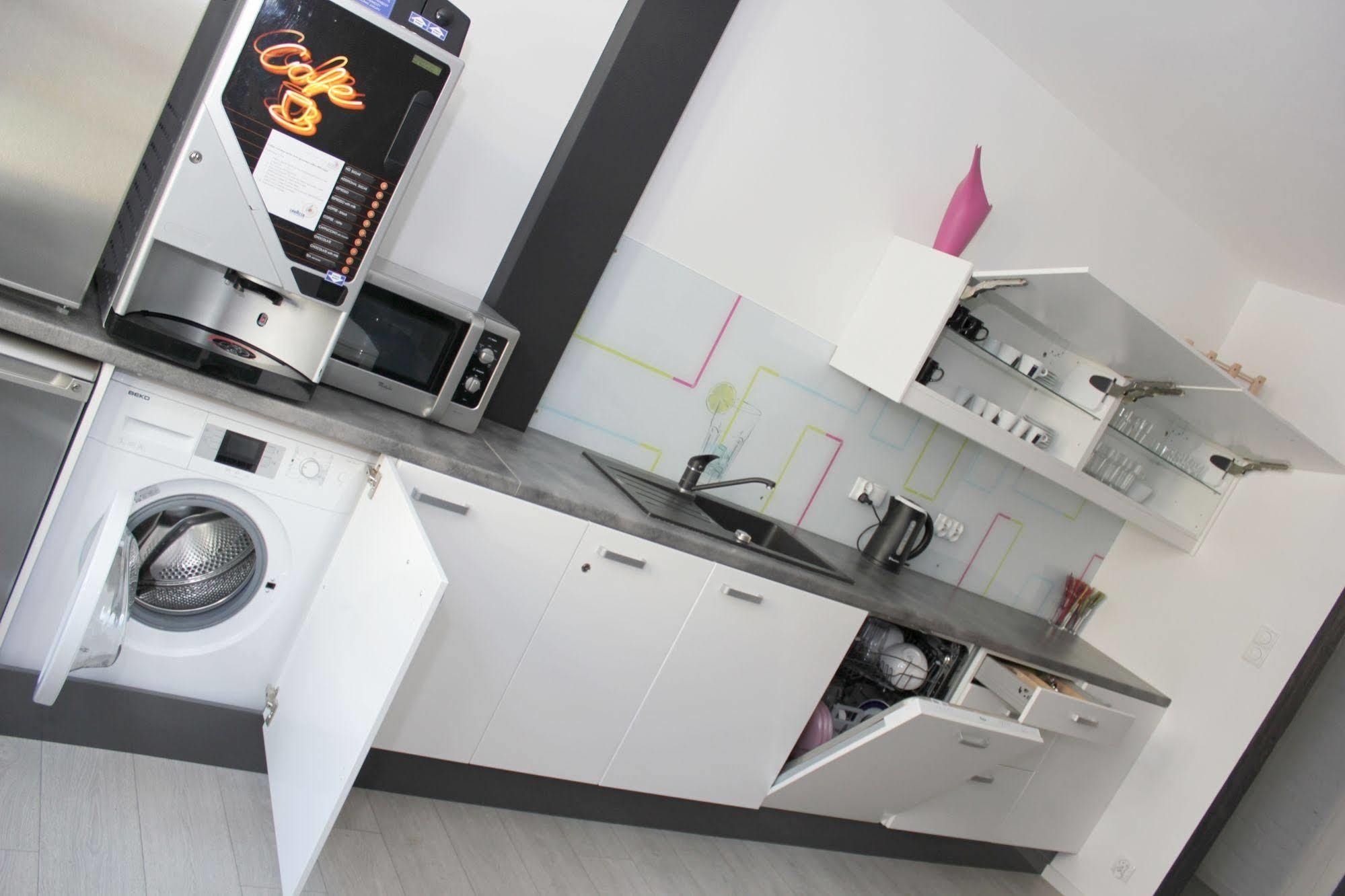 Soda Hostel & Apartments Poznan Ngoại thất bức ảnh